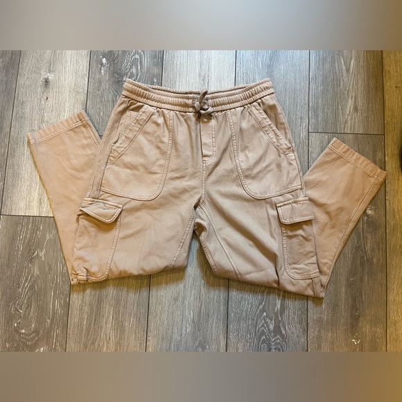 Athleta Farallon Cargo Crop Pant Size 4 - Picture 3 of 9